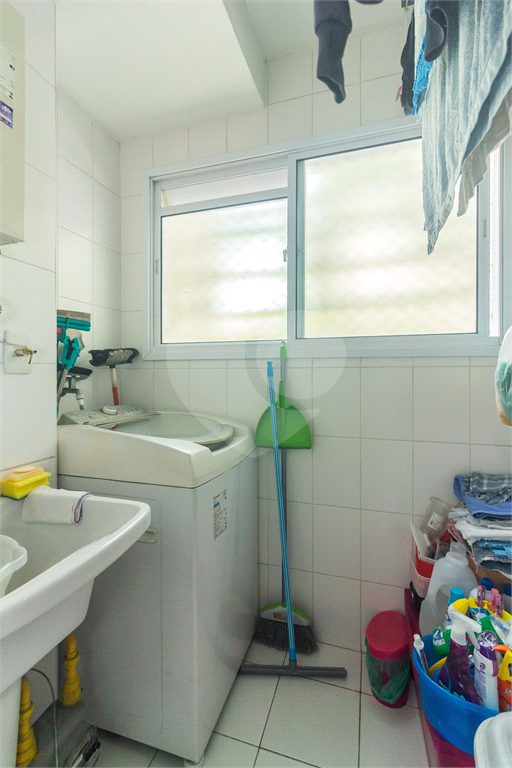Apartamento a Venda Agua Branca dois dormitórios uma suíte uma vaga 