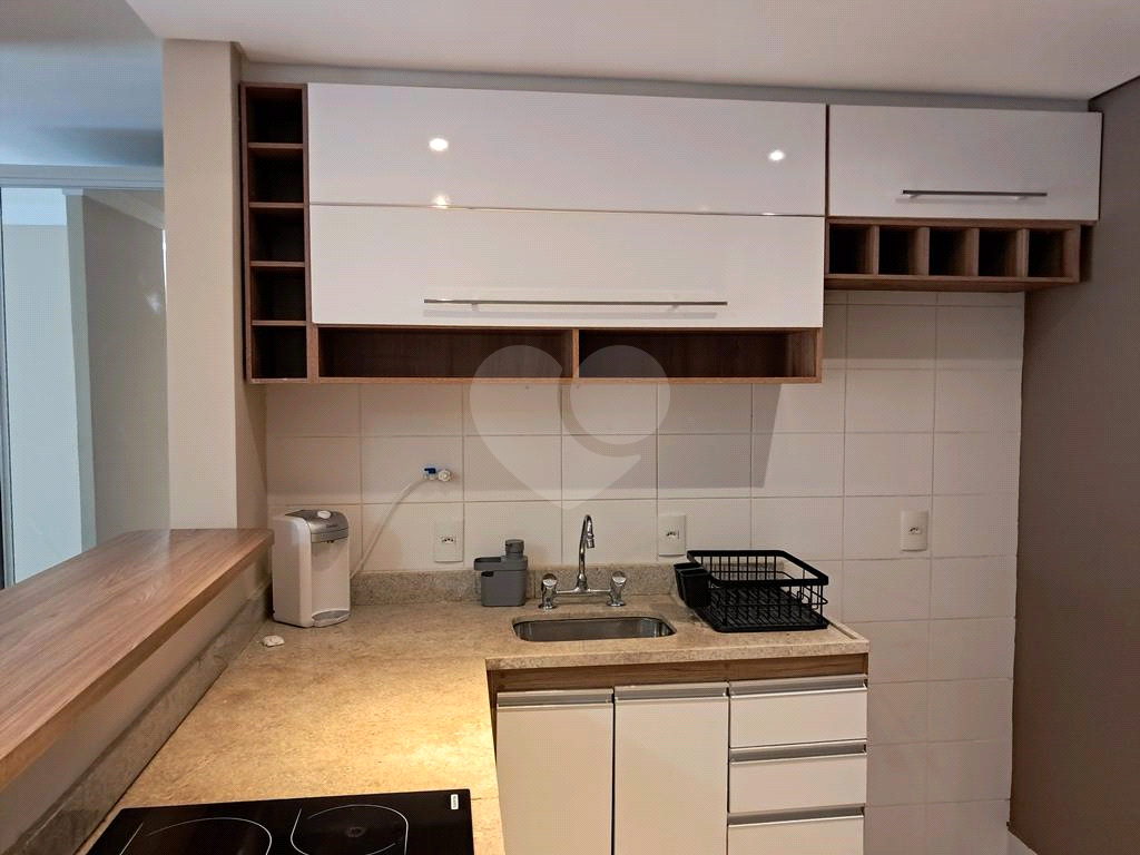 Apartamento tipo Studio com 52m²  na MOÓCA.