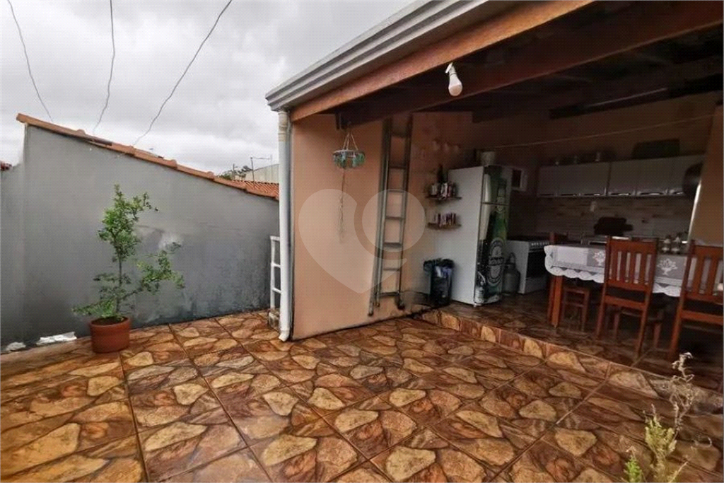 Casa à venda com 2 quartos, 167m² - Foto 1