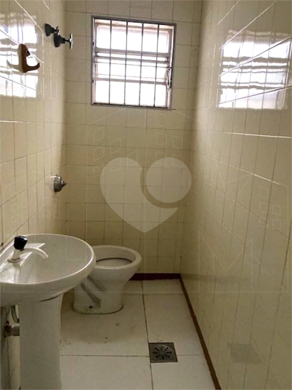 AMPLO IMOVEL COMERCIAL NA LAPA DE BAIXO