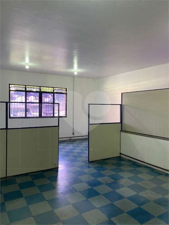 AMPLO IMOVEL COMERCIAL NA LAPA DE BAIXO