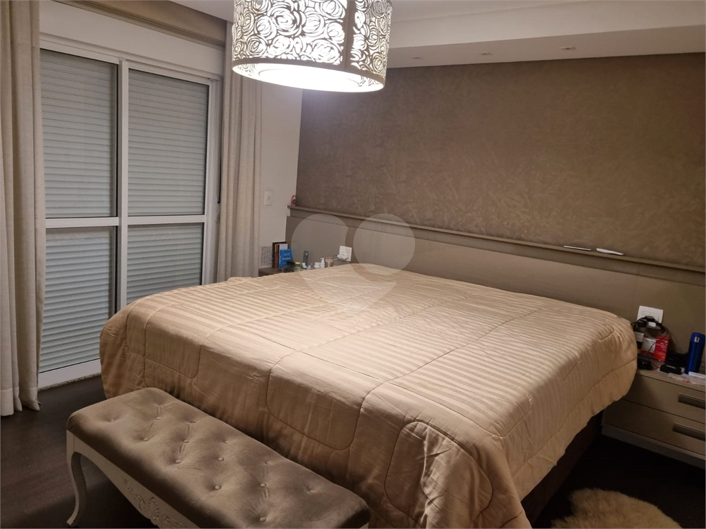 Apartamento  Morumbi - 3 suítes - 4 vagas - 238m² 