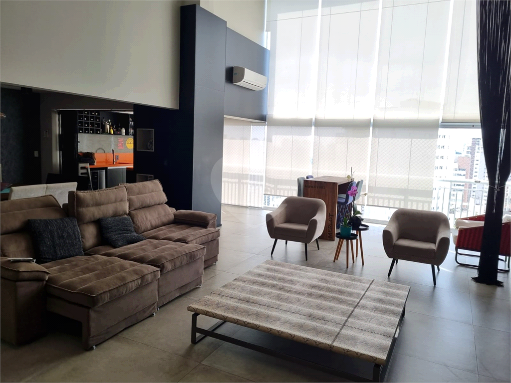 Apartamento  Morumbi - 3 suítes - 4 vagas - 238m² 