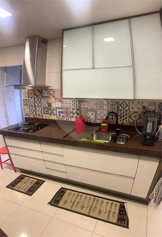 Apartamento de 110m2 no centro de Osasco, com 4 dormitórios, sendo 2 suítes, 4 banheiros, 2 vagas