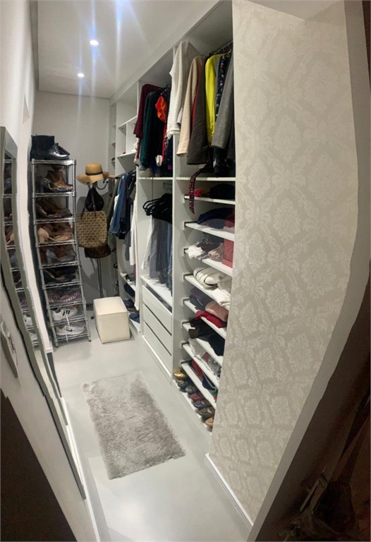 Apartamento de 110m2 no centro de Osasco, com 4 dormitórios, sendo 2 suítes, 4 banheiros, 2 vagas