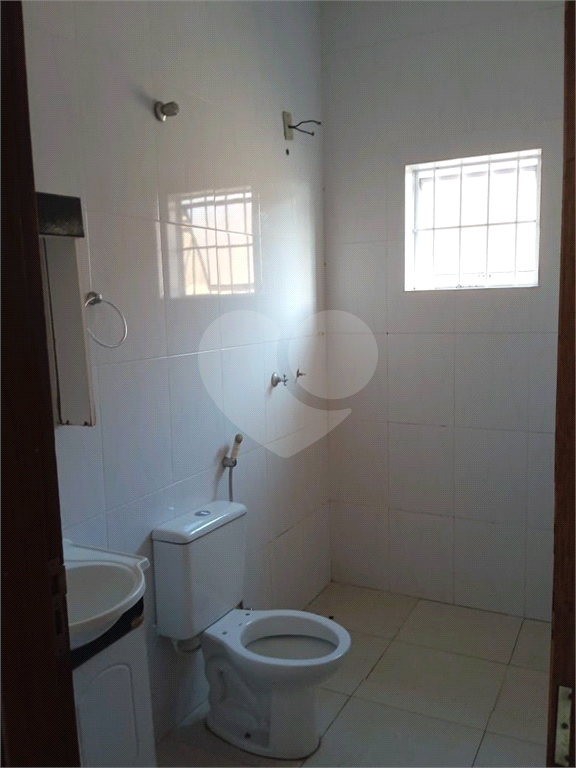 Casa à venda com 4 quartos, 200m² - Foto 1