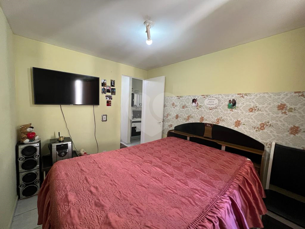 Apartamento 02 dormitórios com vaga