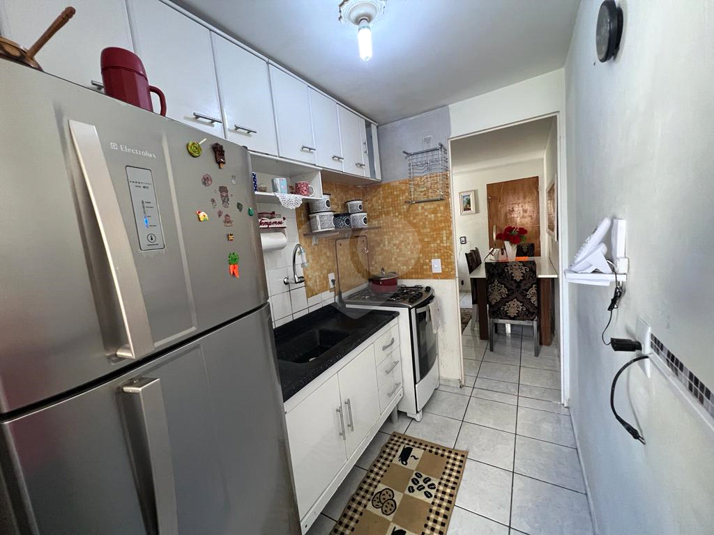 Apartamento 02 dormitórios com vaga