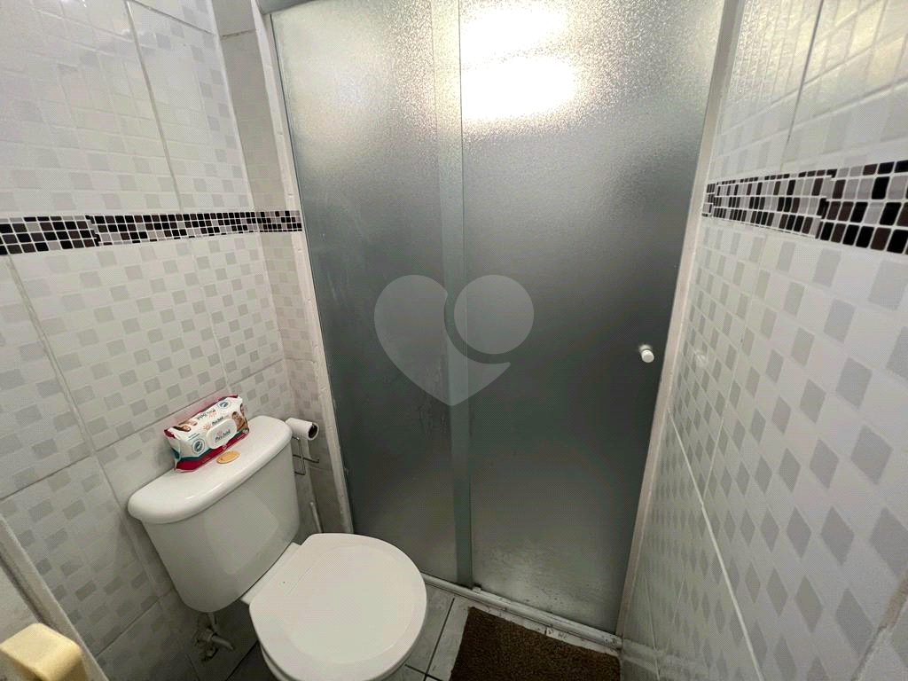 Apartamento 02 dormitórios com vaga