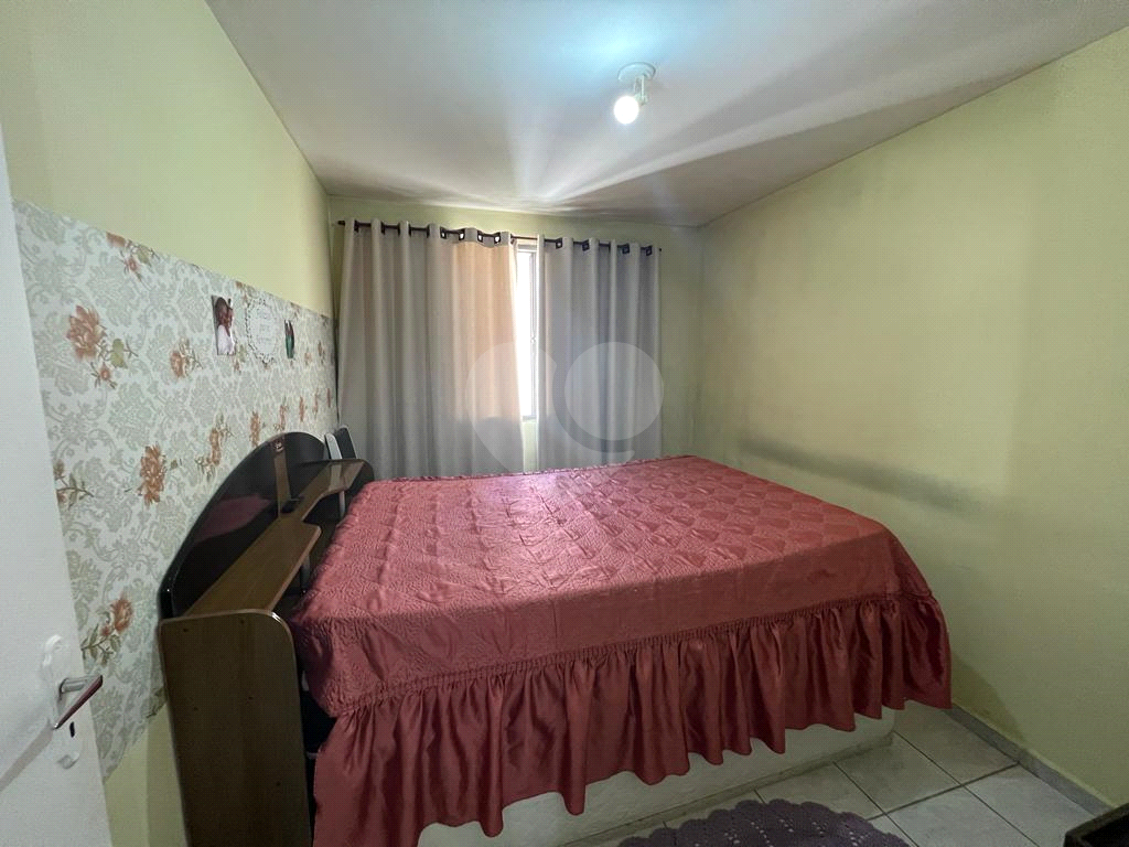 Apartamento 02 dormitórios com vaga
