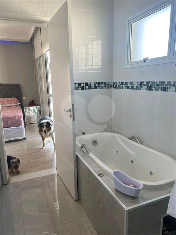UMA MARAVILHOSA CASA COM DIVERSAS ACOMODAÇÕES!!