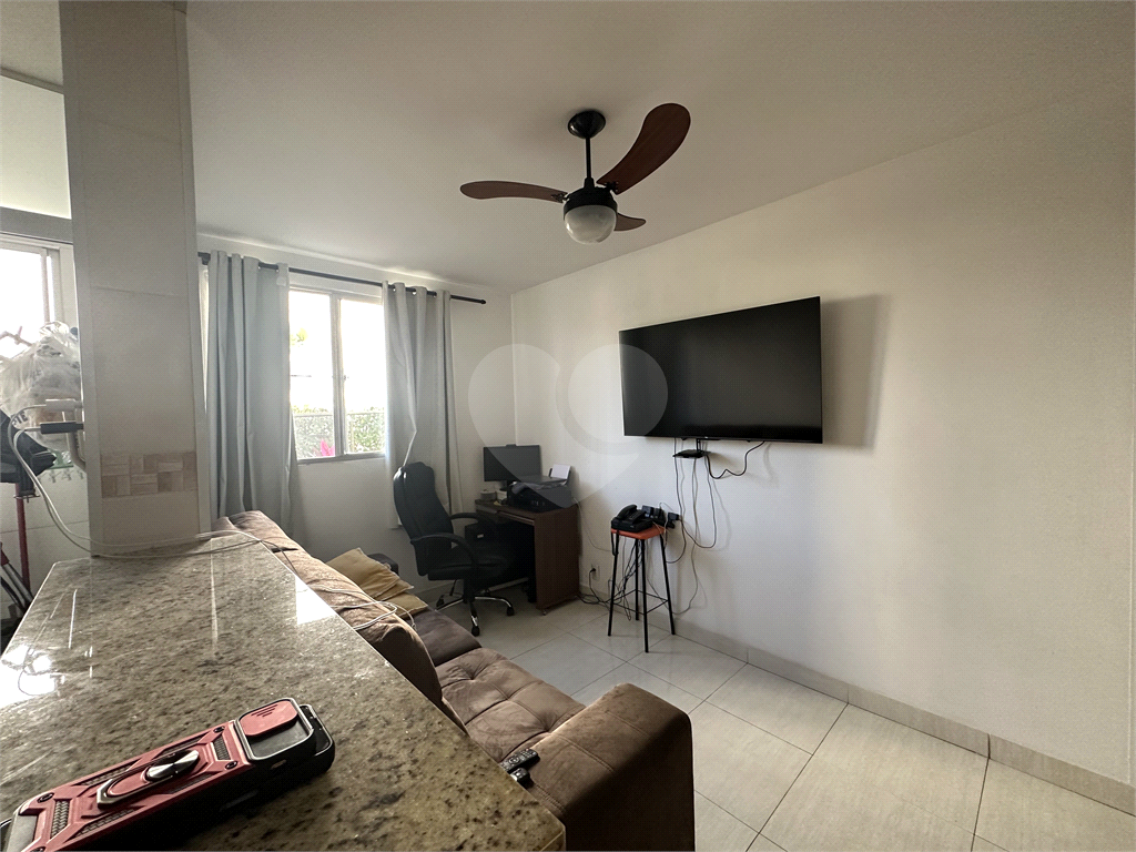 Apartamento à venda com 2 quartos, 47m² - Foto 3