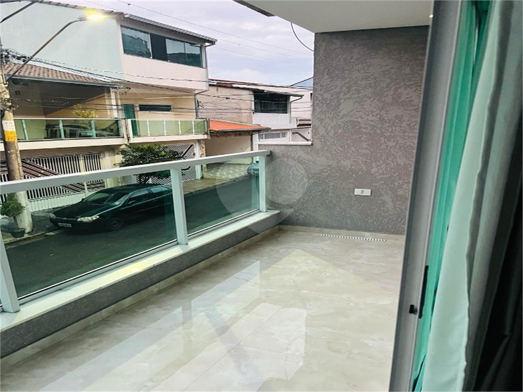 Vende uma Casa simplesmente deslumbrante em codomínio em Barueri 