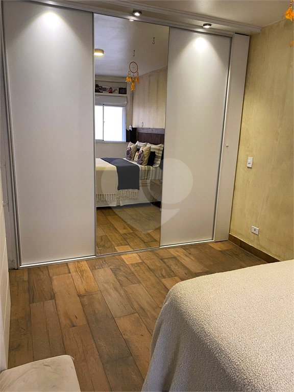APARTAMENTO em CENTRO