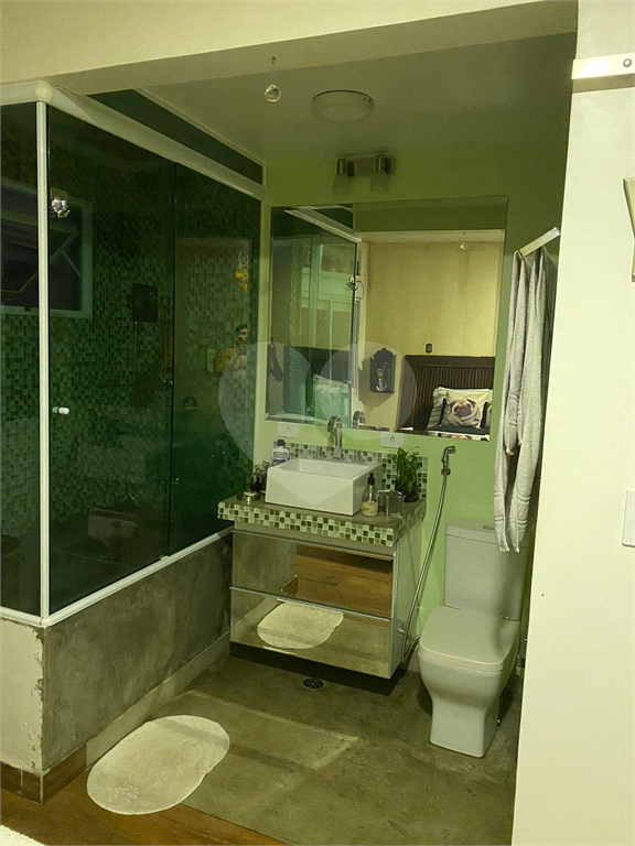 APARTAMENTO em CENTRO