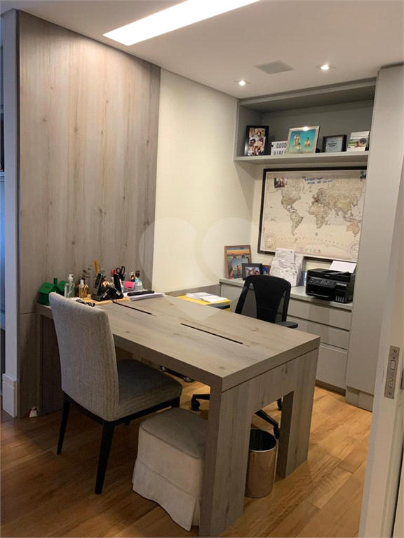 Apartamento à venda com 3 quartos, 275m² - Foto 12