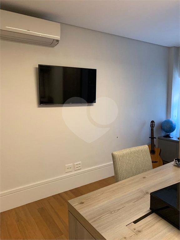 Apartamento à venda com 3 quartos, 275m² - Foto 11