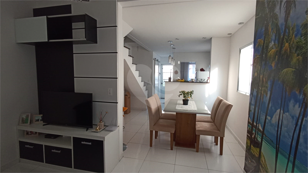 Casa de Condomínio à venda com 2 quartos, 77m² - Foto 1
