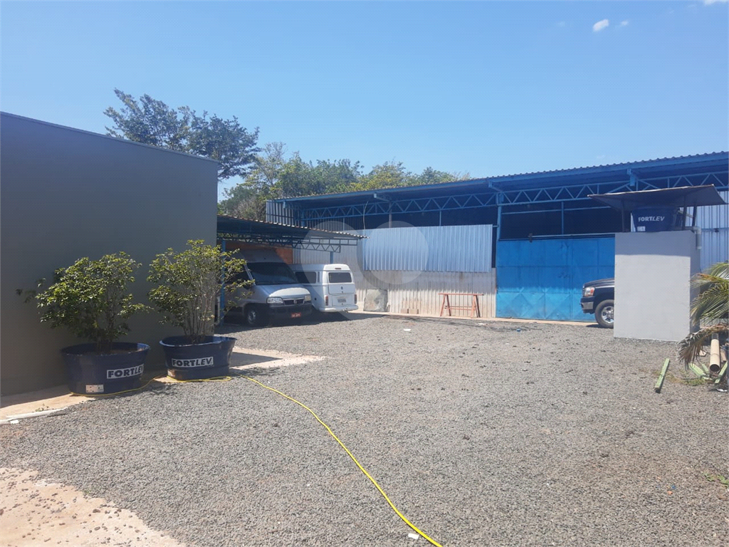 Depósito-Galpão-Armazém à venda e aluguel, 200m² - Foto 1