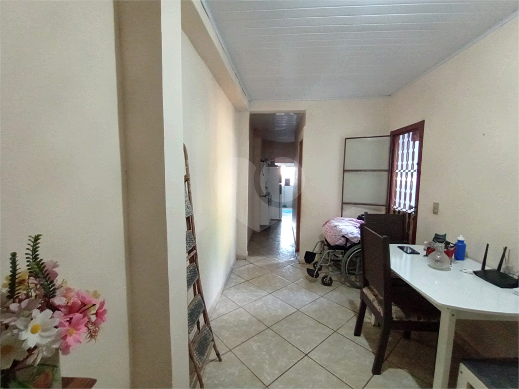 Casa à venda com 3 quartos, 109m² - Foto 17