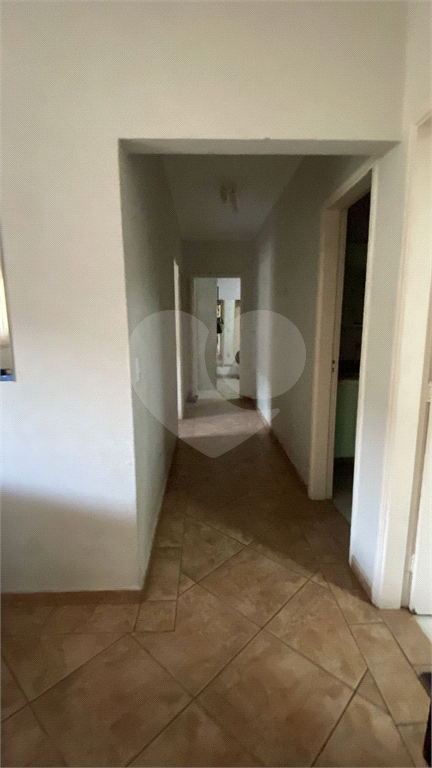 Casa de Condomínio à venda com 3 quartos, 231m² - Foto 4