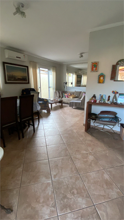 Casa de Condomínio à venda com 3 quartos, 231m² - Foto 3