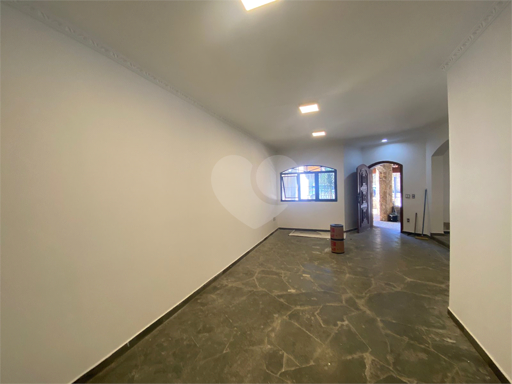 Casa à venda com 4 quartos, 360m² - Foto 26