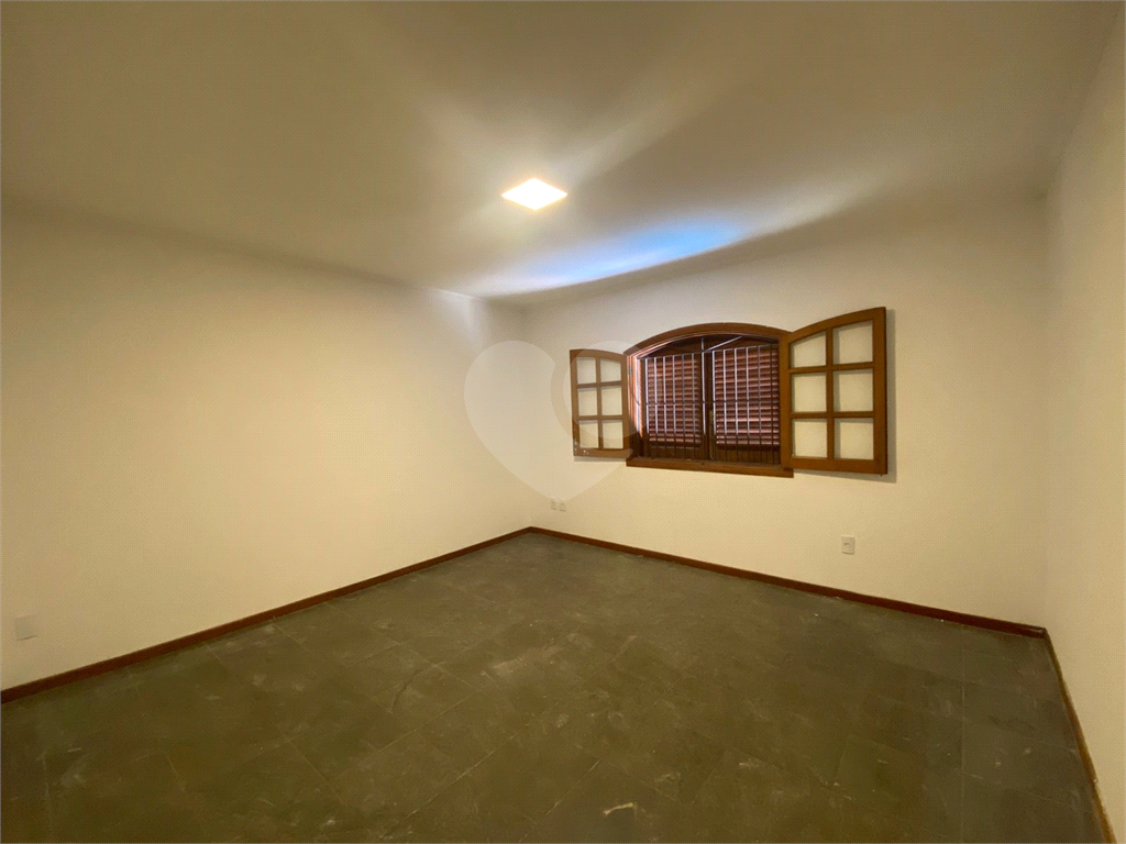 Casa à venda com 4 quartos, 360m² - Foto 14