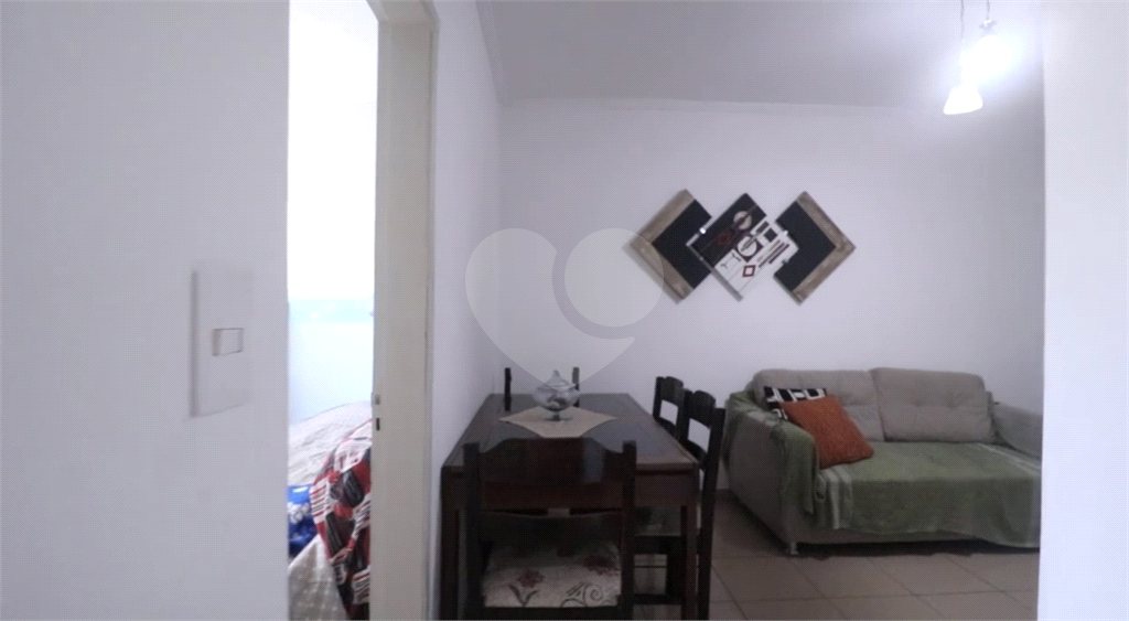 Apartamento 02 dormitórios e 01 vaga de garagem - ila Dom Pedro II / Parada Inglesa - SP