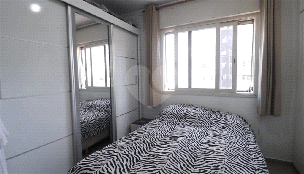 Apartamento 02 dormitórios e 01 vaga de garagem - ila Dom Pedro II / Parada Inglesa - SP