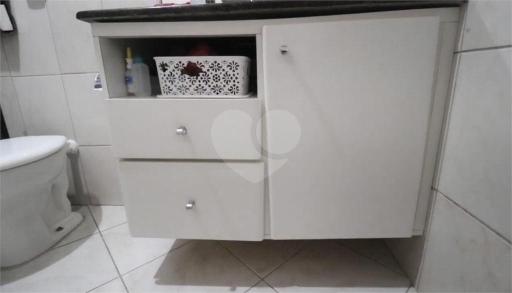 Apartamento 02 dormitórios e 01 vaga de garagem - ila Dom Pedro II / Parada Inglesa - SP