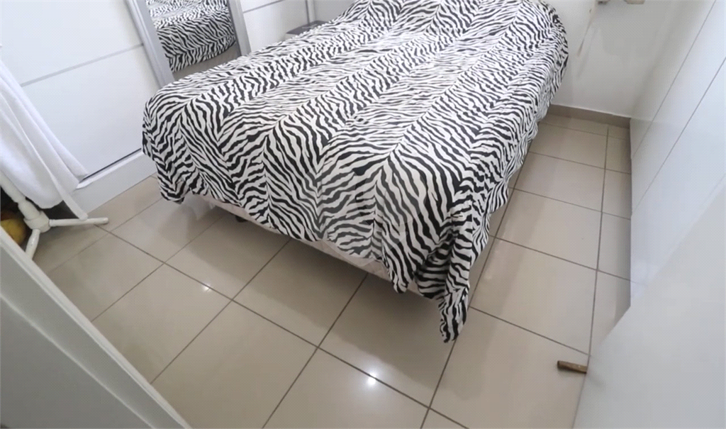 Apartamento 02 dormitórios e 01 vaga de garagem - ila Dom Pedro II / Parada Inglesa - SP