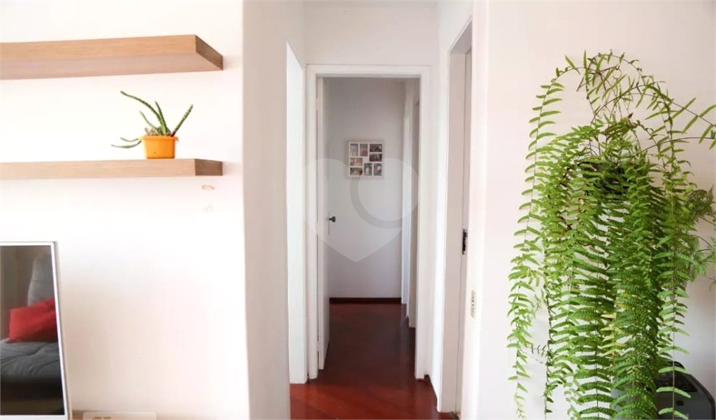 Apartamento à venda com 2 quartos, 65m² - Foto 3