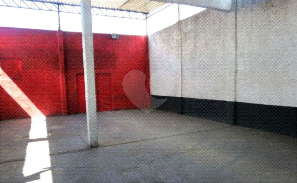Prédio Comercial Monteiro Lobato