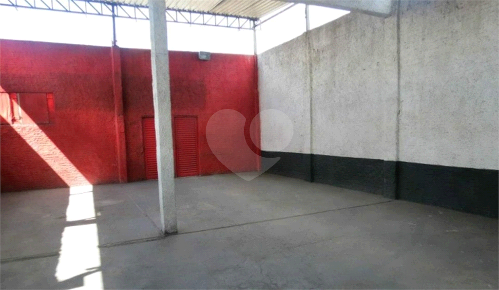 Prédio Comercial Monteiro Lobato
