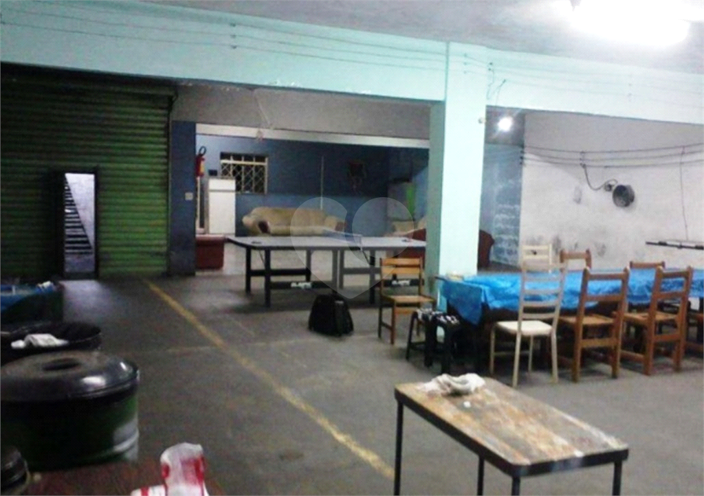 Prédio Comercial Monteiro Lobato