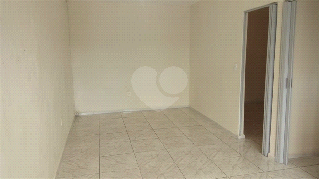 Casa à venda com 4 quartos, 112m² - Foto 15