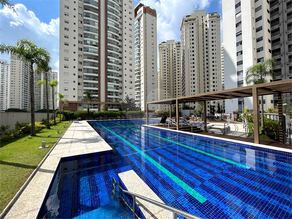Apartamento no Martese Vila Leopoldina de 174m2 com 02 suítes e 03 vagas.