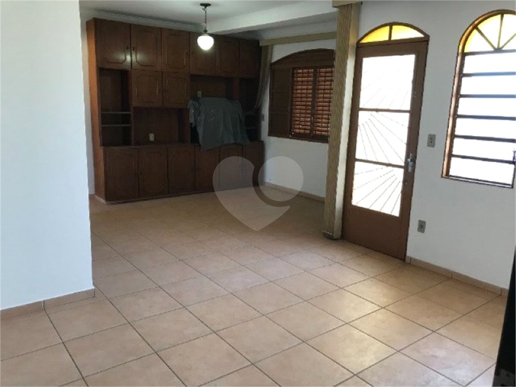 Casa à venda com 3 quartos, 450m² - Foto 18