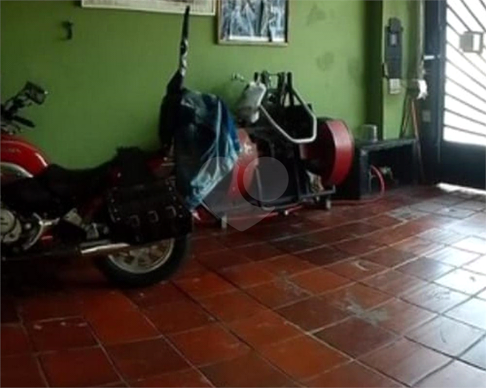 Casa Térrea a Venda em Guarulhos