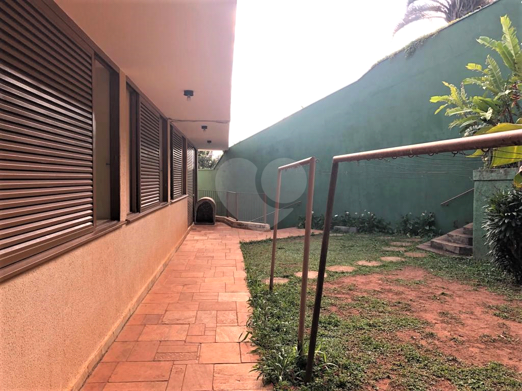 Casa à venda com 6 quartos, 1058m² - Foto 35