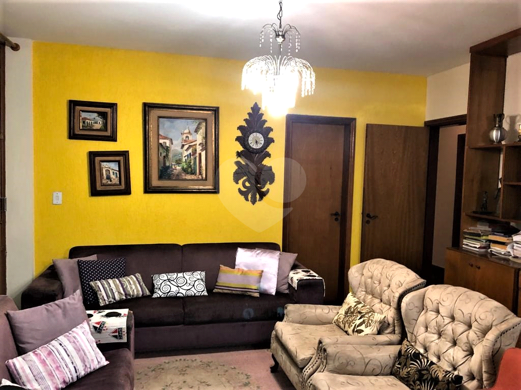 Casa à venda com 6 quartos, 1058m² - Foto 2