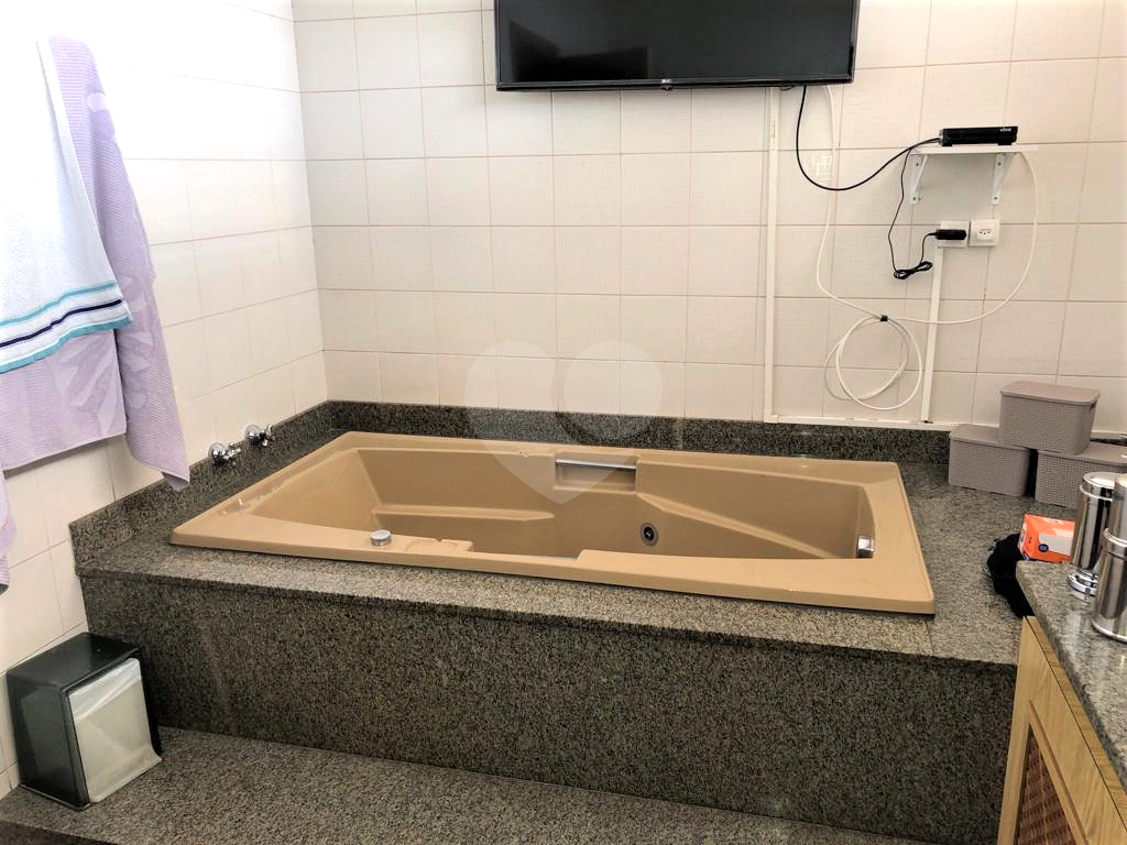 Casa à venda com 6 quartos, 1058m² - Foto 13