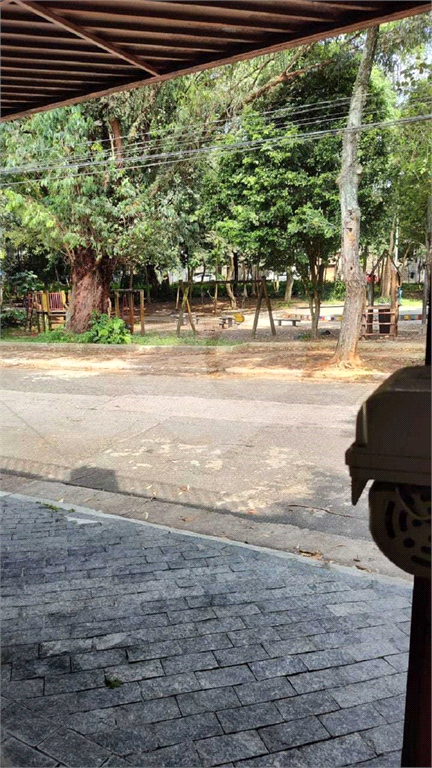 Terreno à venda no Alto da Lapa.