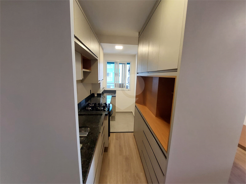 Apartamento à venda com 3 quartos, 68m² - Foto 11