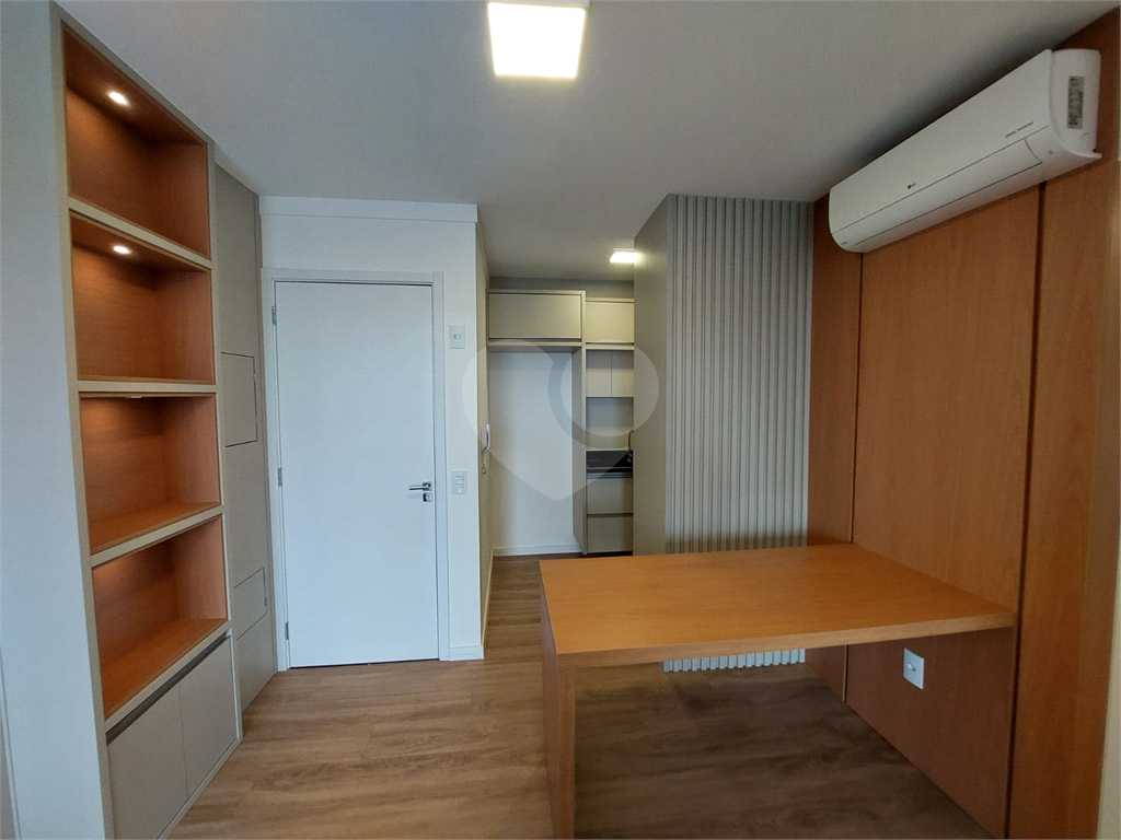 Apartamento à venda com 3 quartos, 68m² - Foto 1