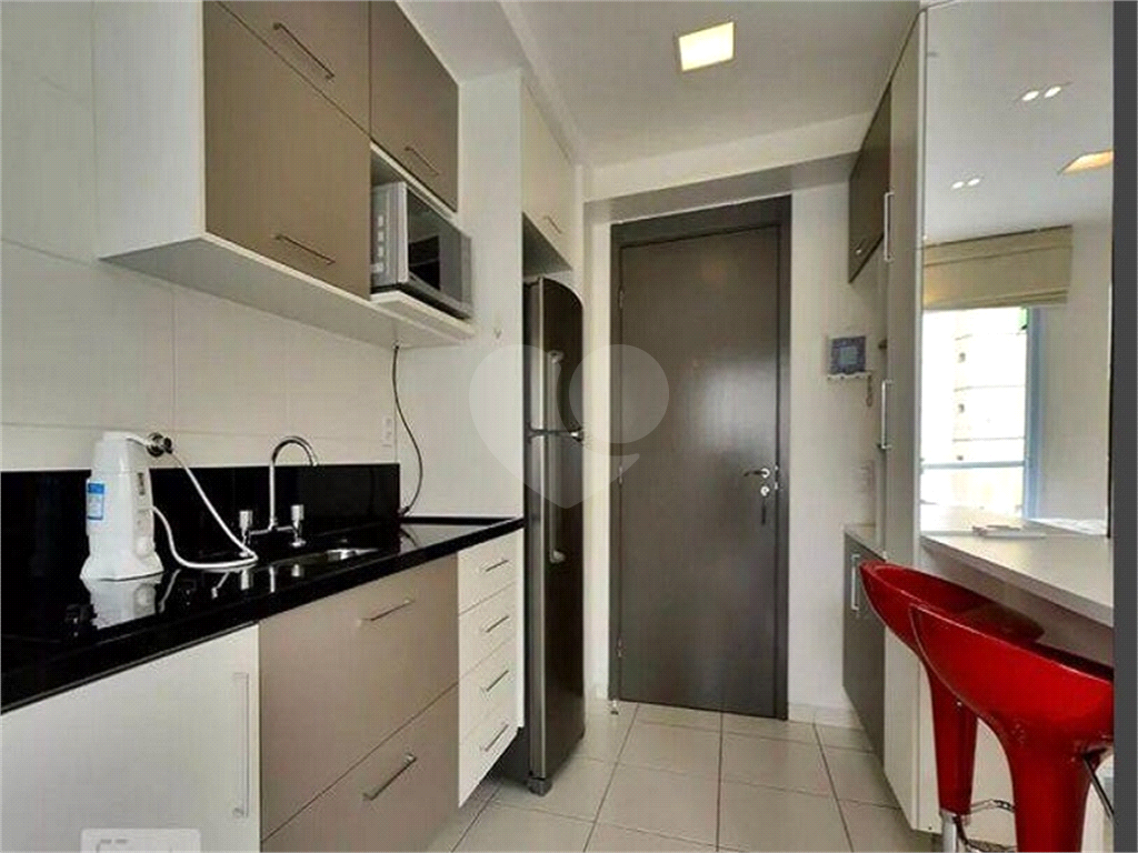 Apartamento  Studio em Perdizes 30 metros 1 vaga, mobiliado