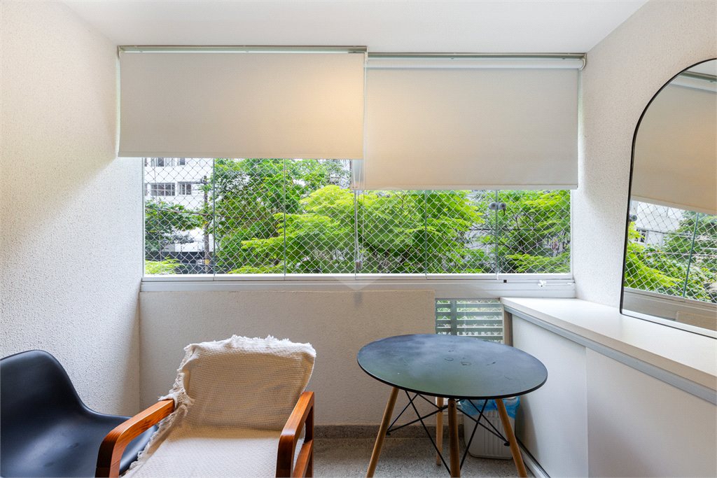 APARTAMENTO em VILA MADALENA