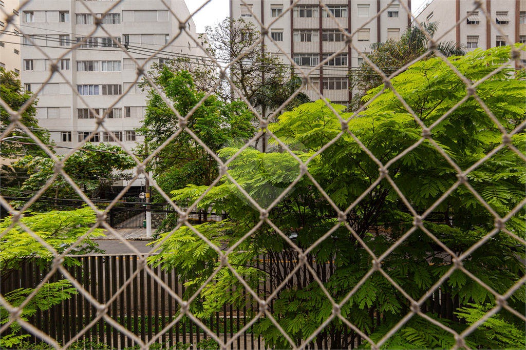 APARTAMENTO em VILA MADALENA