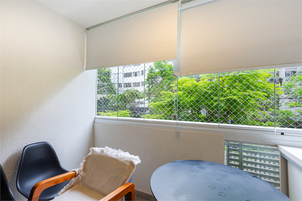 APARTAMENTO em VILA MADALENA